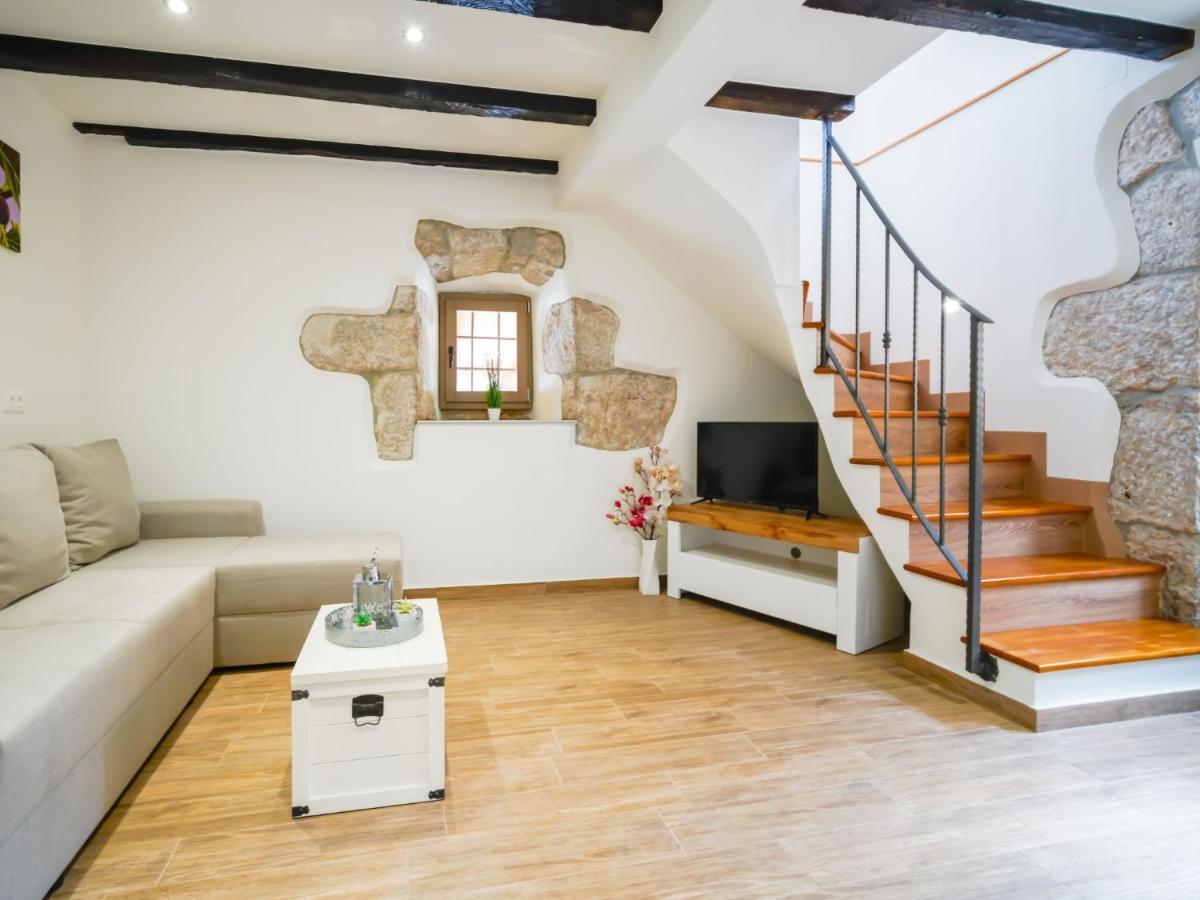 לובראן Apartment Ema By Interhome מראה חיצוני תמונה