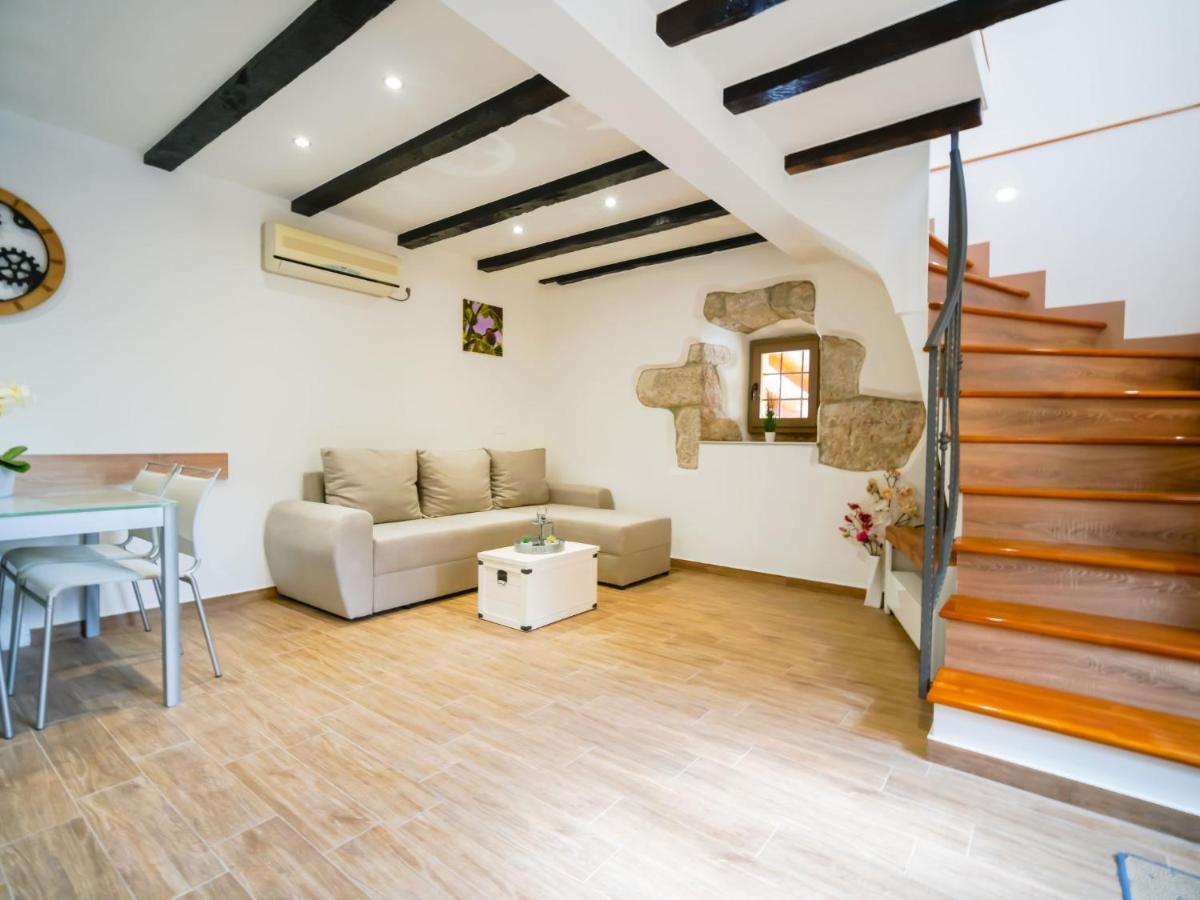 לובראן Apartment Ema By Interhome מראה חיצוני תמונה